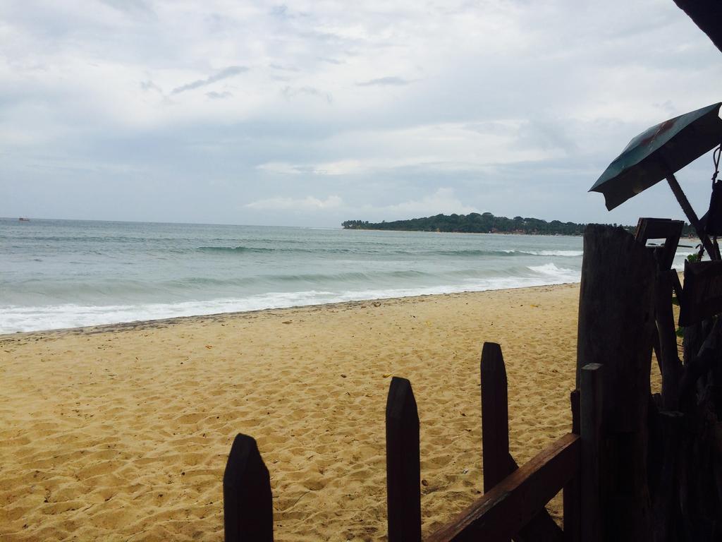Beach Hut Arugam Bay Exterior foto