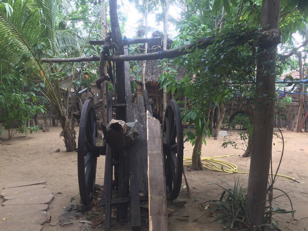 Beach Hut Arugam Bay Exterior foto