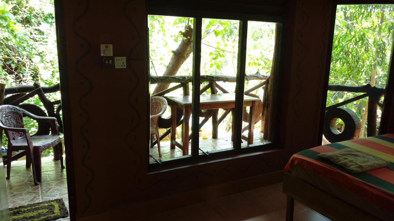 Beach Hut Arugam Bay Exterior foto
